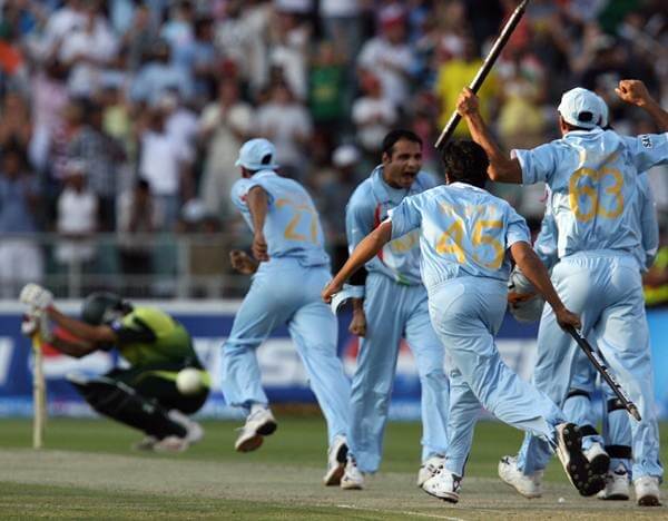 History of Cricket in Pakistan